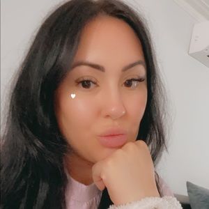 Meet your Posher, Stefani